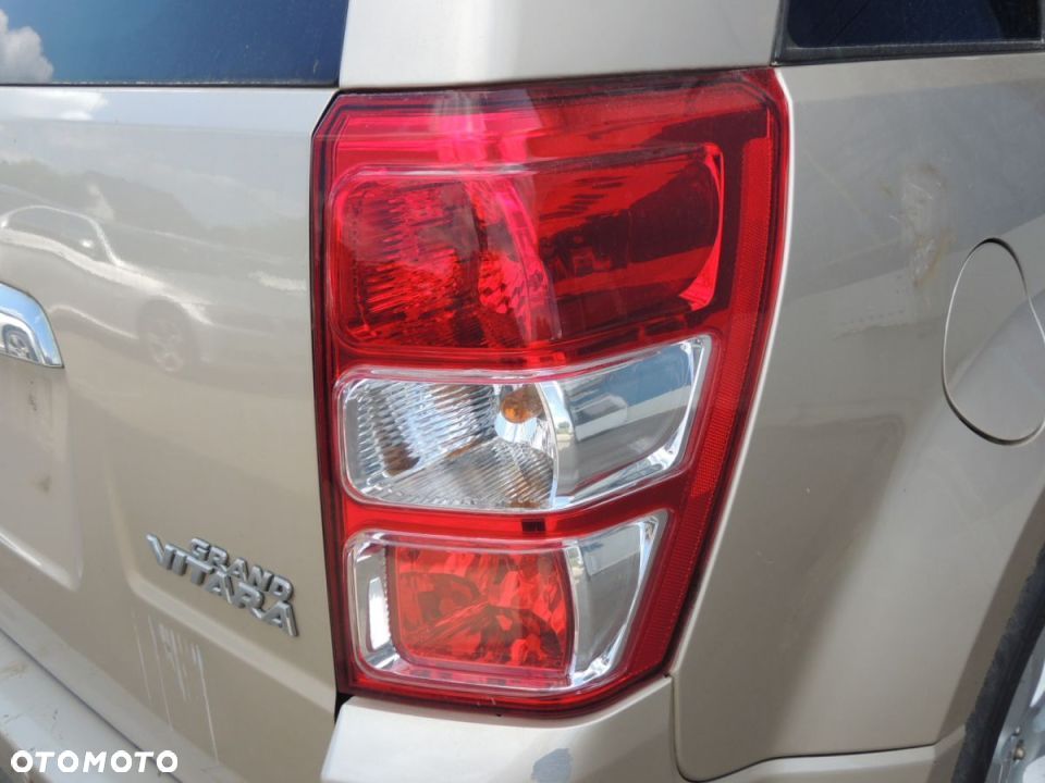 Lampa tył prawa SUZUKI Grand Vitara II GB - 1