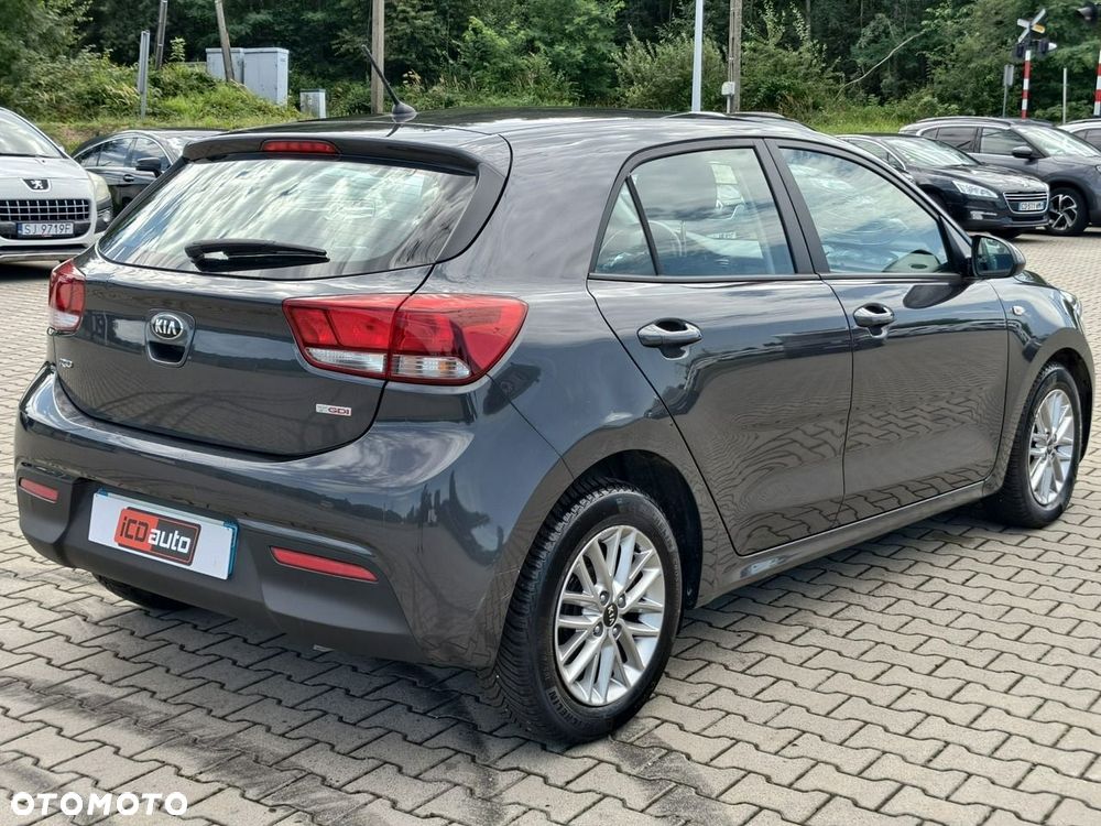 Kia Rio - 7