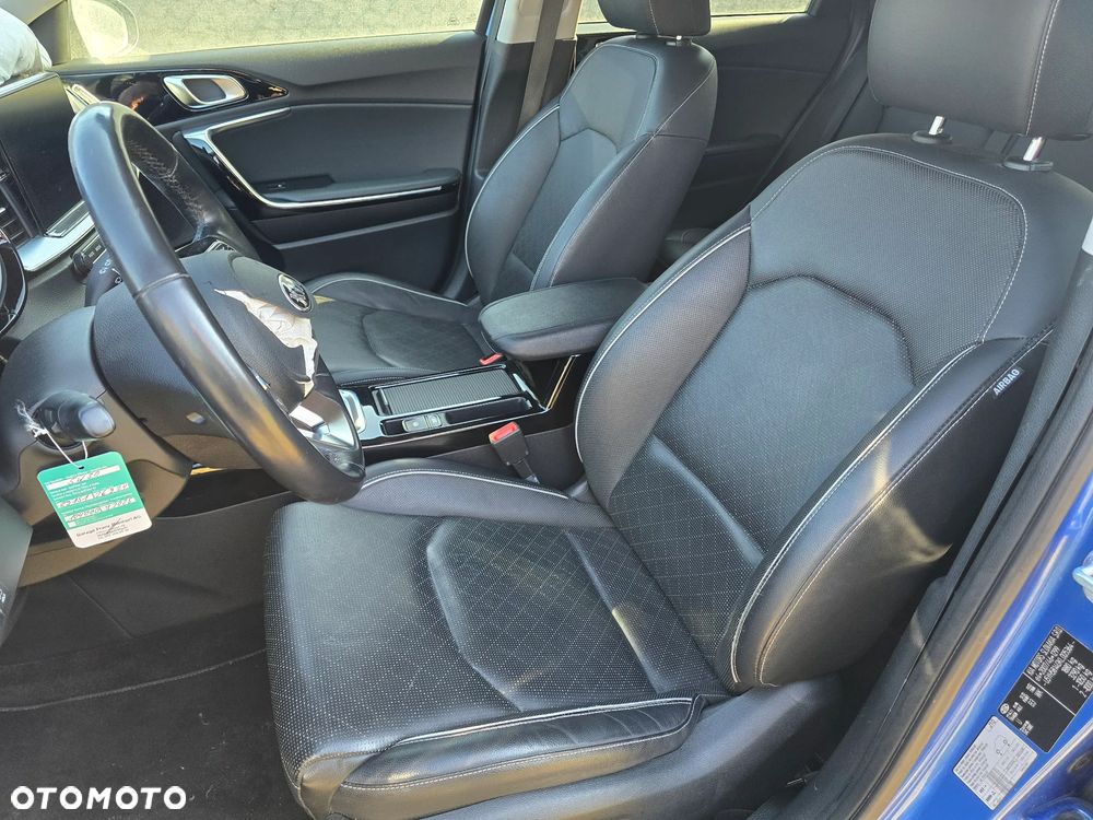 Kia Ceed 1.4 T-GDI M Max DCT - 32