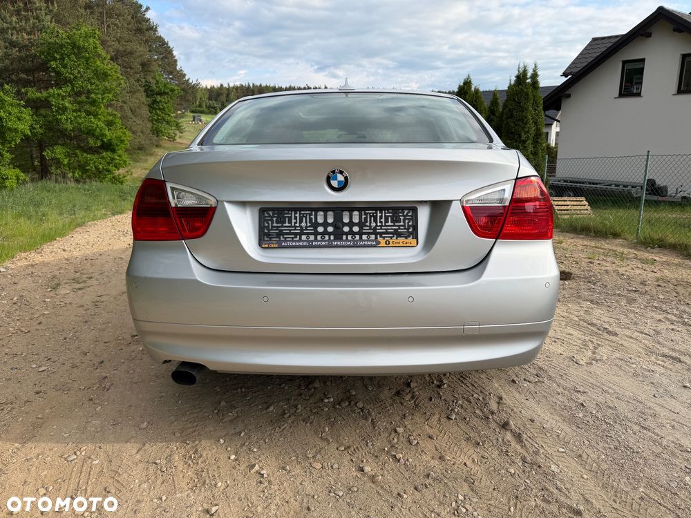 BMW Seria 3 318i Edition Sport - 6