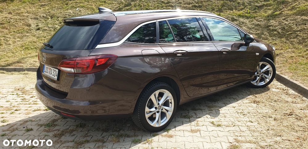 Opel Astra 1.6 D Start/Stop Sports Tourer Innovation - 12