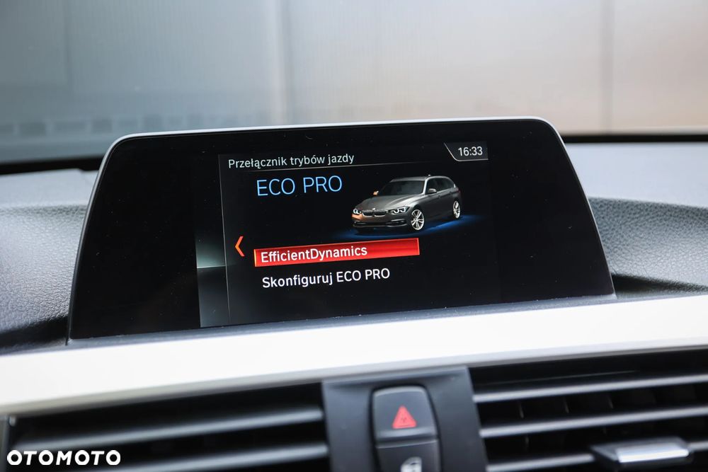 BMW Seria 3 318d Luxury Line - 37