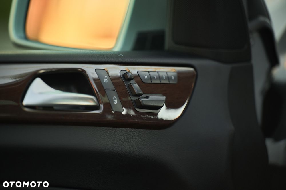 Mercedes-Benz ML 350 4Matic 7G-TRONIC - 35