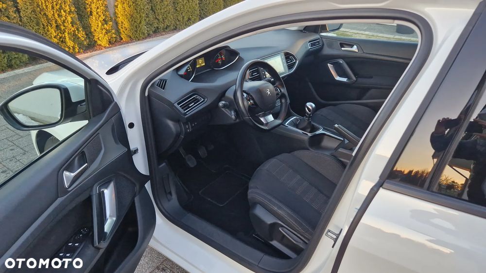 Peugeot 308 BlueHDi 120 Stop & Start Business-Line - 13