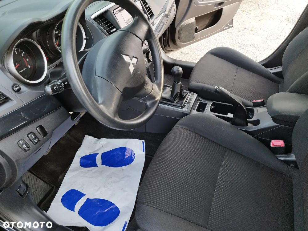 Mitsubishi Lancer Sportback 1.6 ClearTec - 11