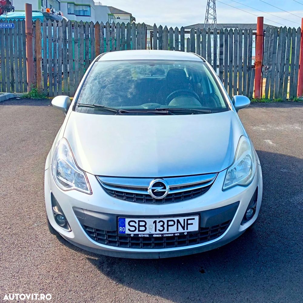 Opel Corsa 1.2 Essentia - 1