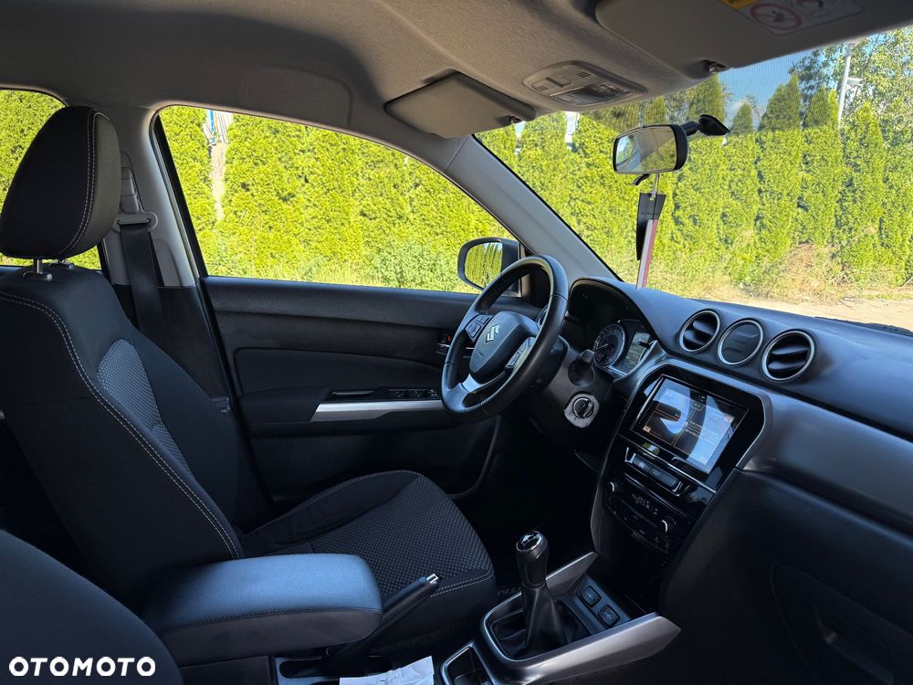 Suzuki Vitara 1.0 Boosterjet Premium 2WD - 20
