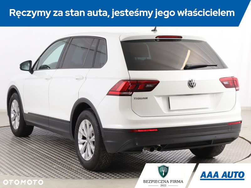 Volkswagen Tiguan - 5