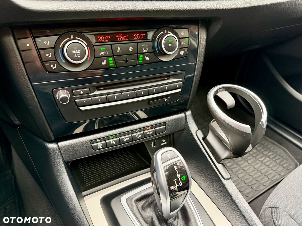 BMW X1 xDrive18d Sport Line - 25