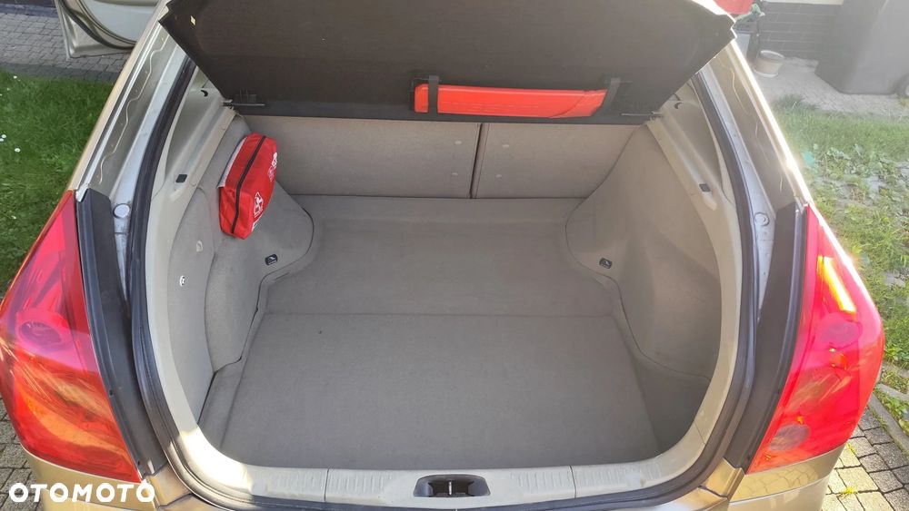 Nissan Primera 1.8 Visia - 15