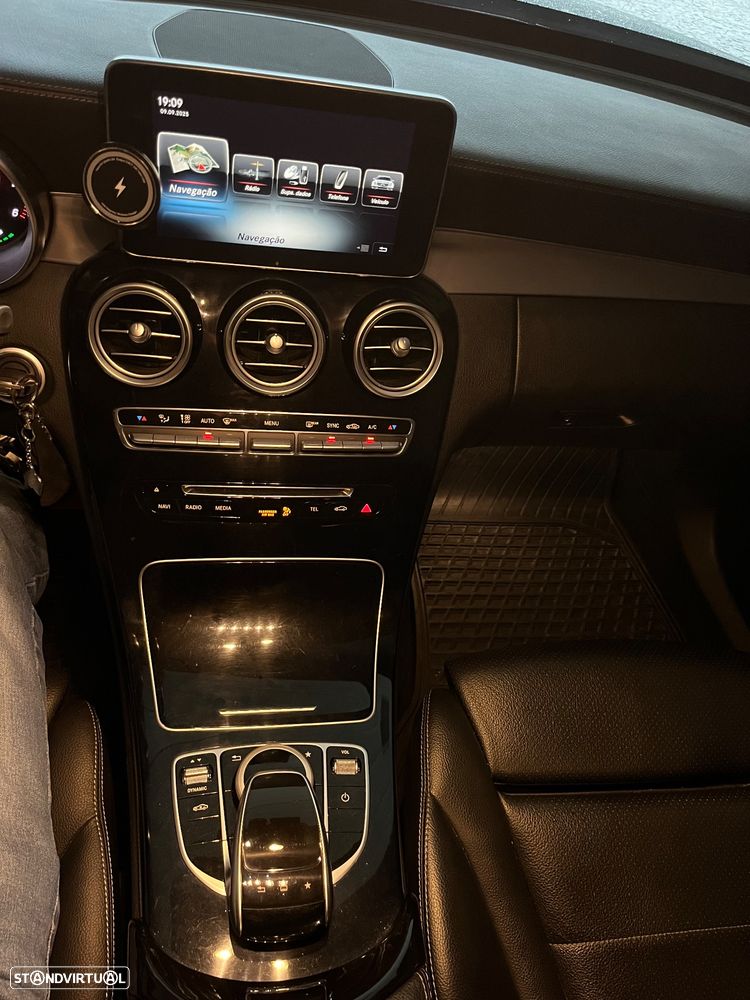 Mercedes-Benz C 300 h AMG Line - 5