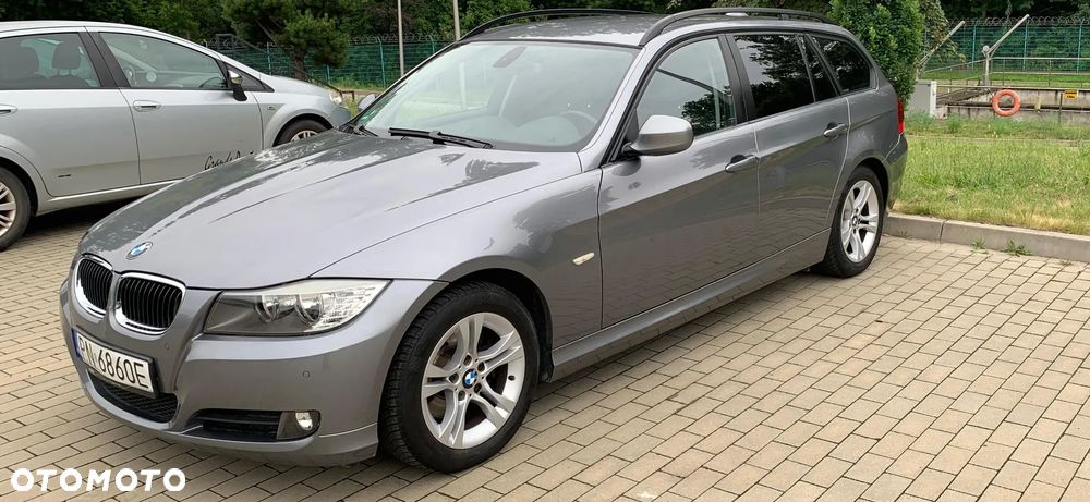 BMW Seria 3 318i - 12