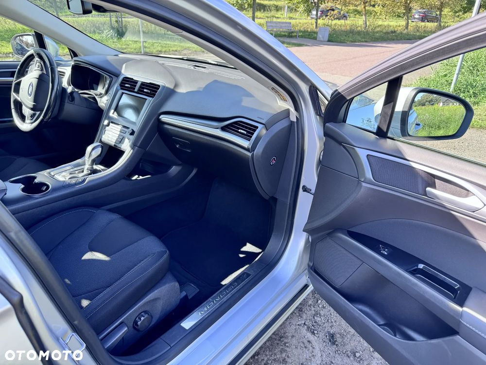 Ford Mondeo 2.0 TDCi Titanium PowerShift - 9