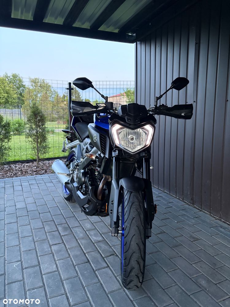 Yamaha MT - 24