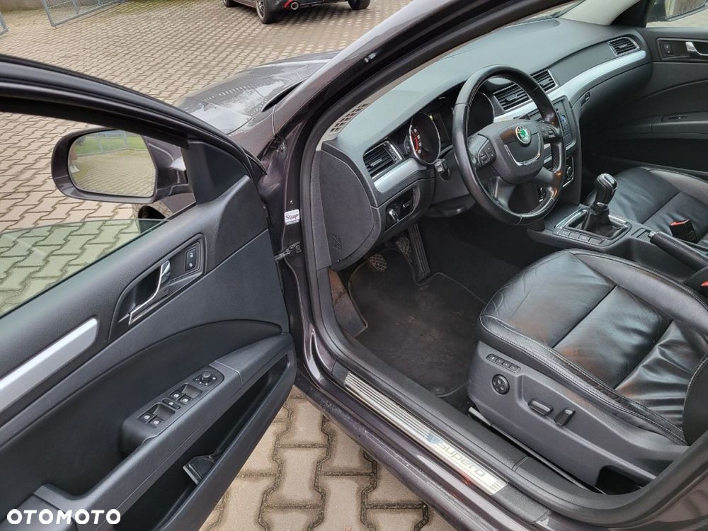 Skoda Superb - 38