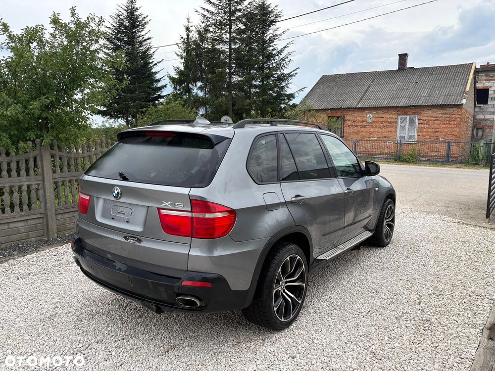BMW X5 4.8i xDrive - 7