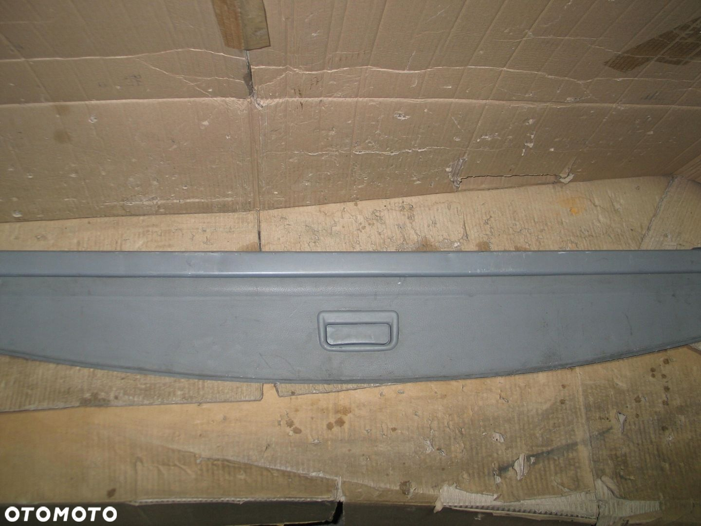 roleta bagaznika vw touran 03-10r. 5 os. 1T0867871S szara - 2
