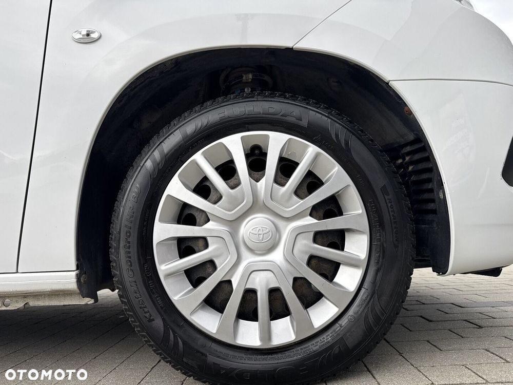 Toyota Proace City Verso 1.5 D-4D Business - 11