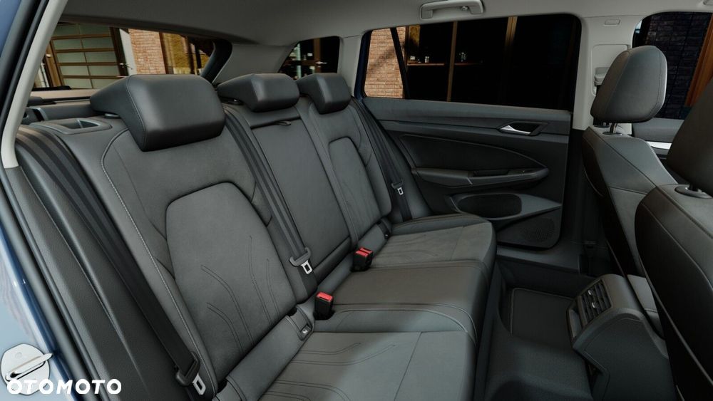 Volkswagen Golf Variant 1.5 eTSI mHEV Life Plus DSG - 11