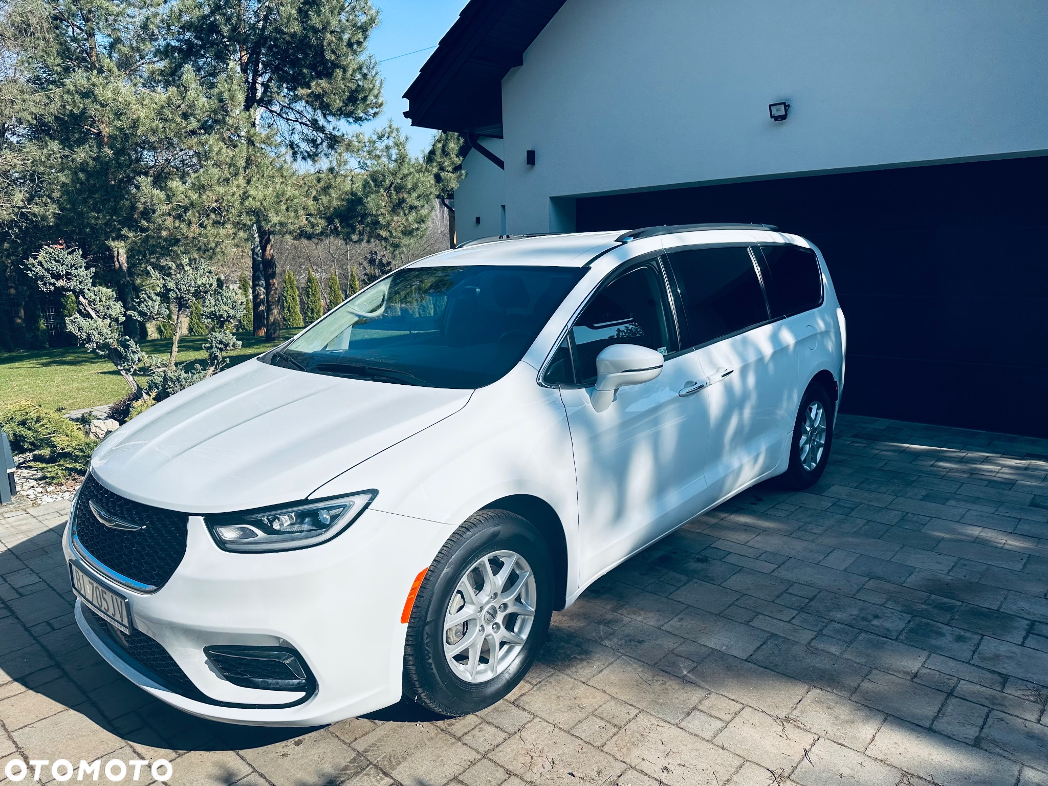 Chrysler Pacifica - 5