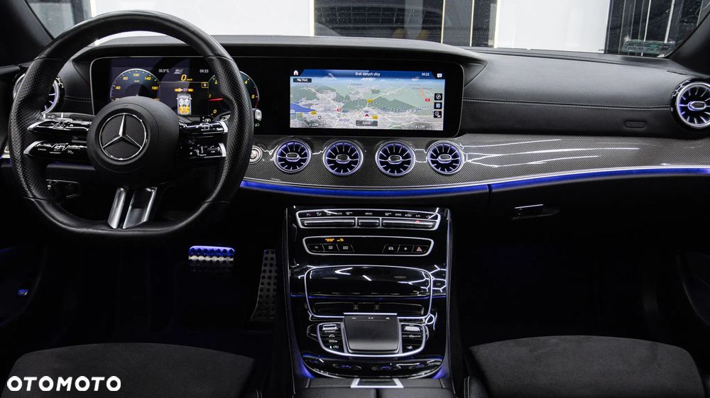 Mercedes-Benz Klasa E 220 d 4-Matic AMG - 21