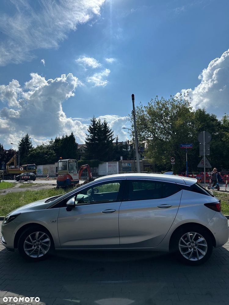 Opel Astra 1.4 T Dynamic S&S - 4