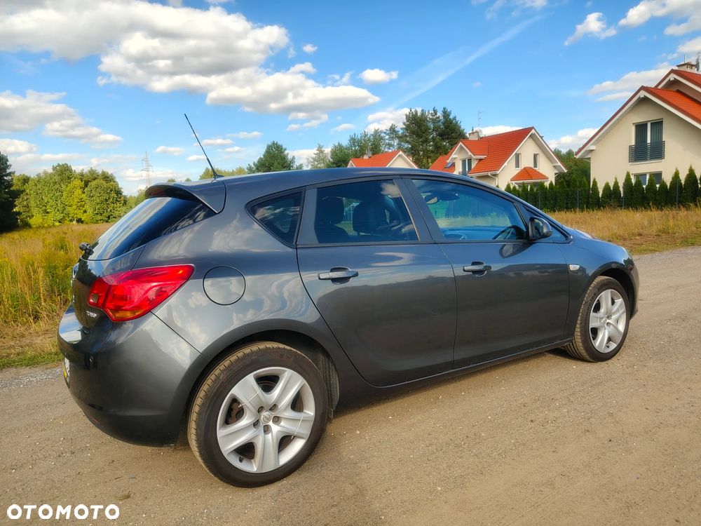 Opel Astra 1.4 Turbo - 6