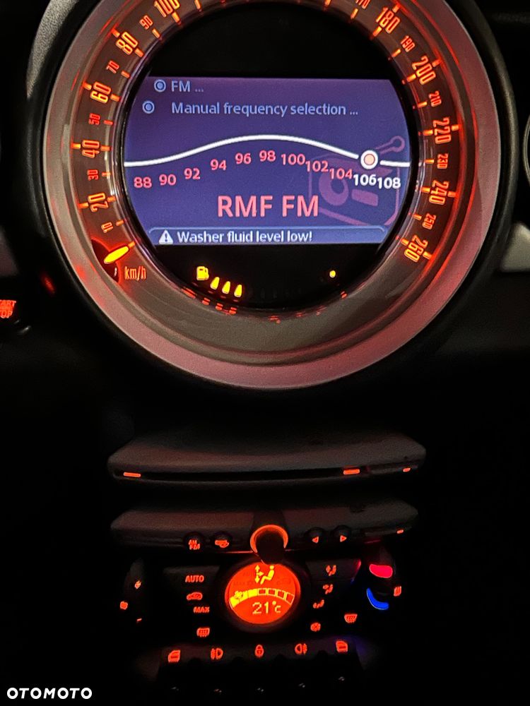 MINI Clubman Cooper D - 10