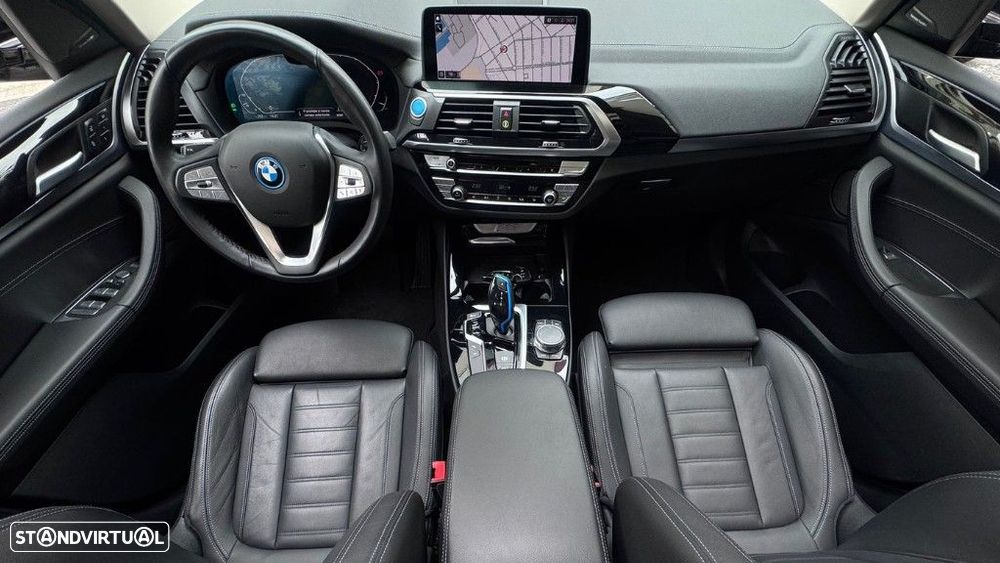 BMW iX3 Impressive - 16
