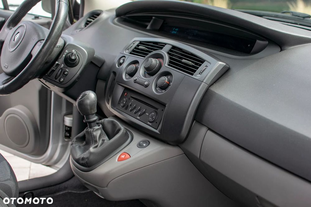 Renault Scenic - 36