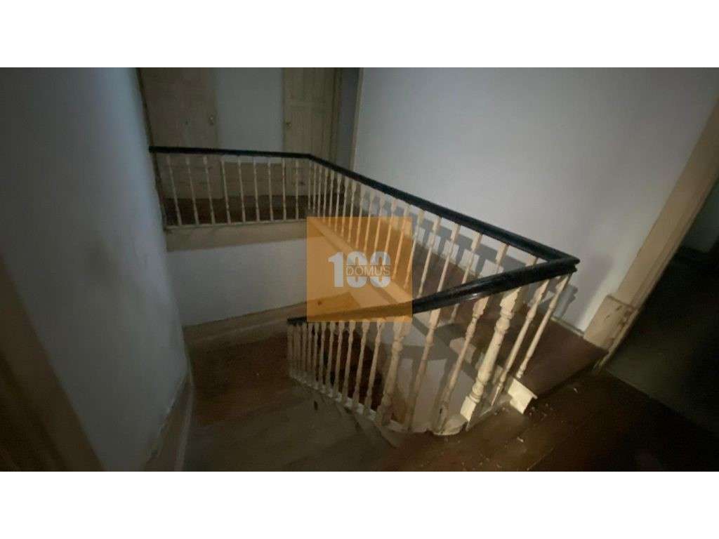 Moradia para reabilitar em Santos Pousada - Grande imagem: 3/19