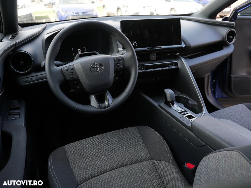Toyota C-HR - 7