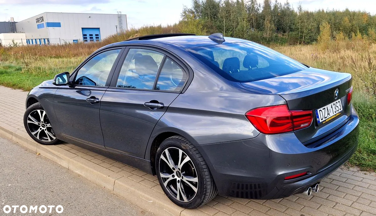 BMW Seria 3 320d Luxury Line - 2