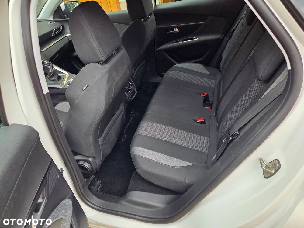 Peugeot 3008 PureTech 130 Stop & Start Allure - 22