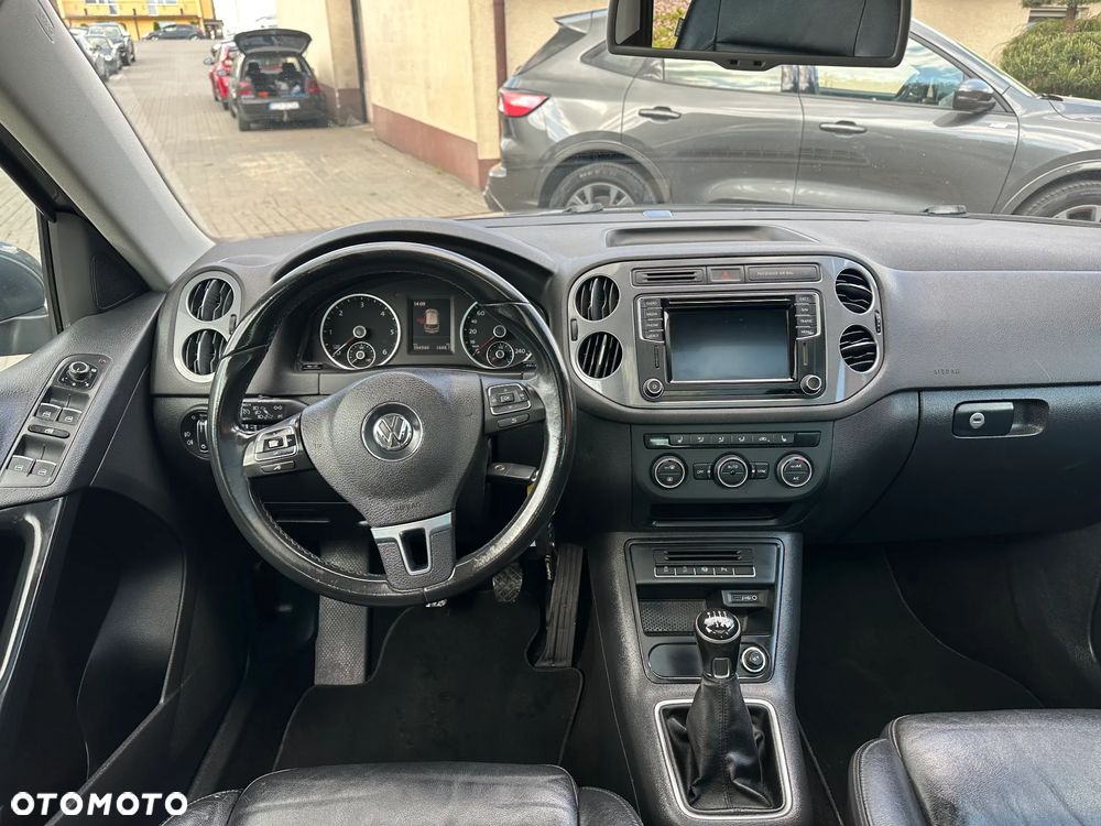 Volkswagen Tiguan - 9