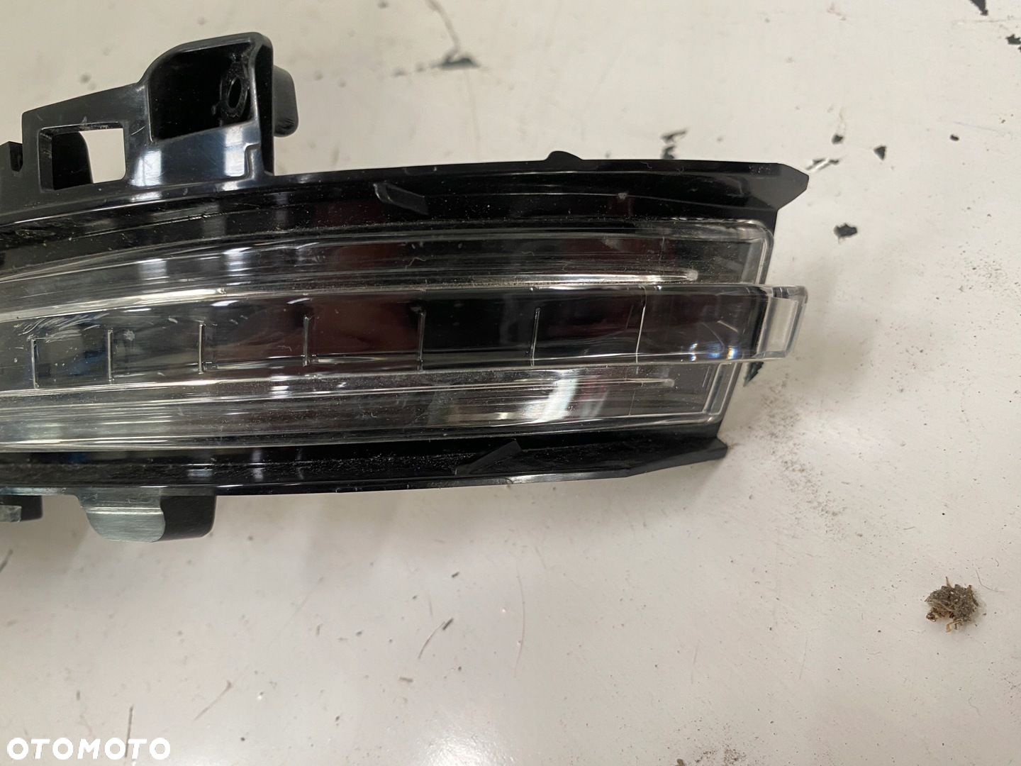 NISSAN QASHQAI J12 KIERUNKOWSKAZ W LUSTERKO LEWY 23584033 - 4