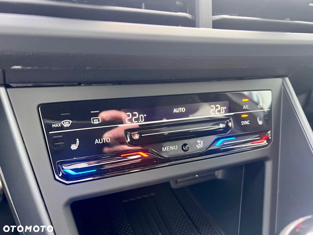 Volkswagen Taigo 1.5 TSI ACT R-Line DSG - 11