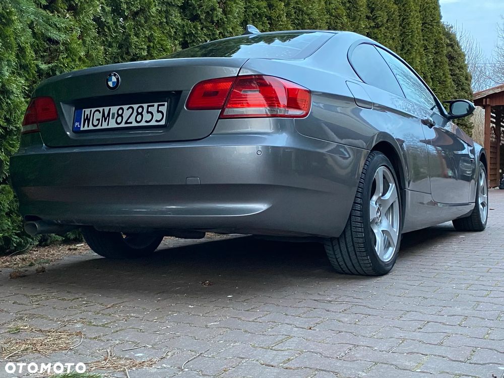 BMW Seria 3 320d - 12