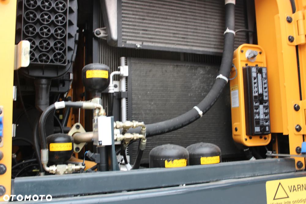 Hyundai Robex 140W-9 Rototilt Sprowadzona 8400Mtg - 18