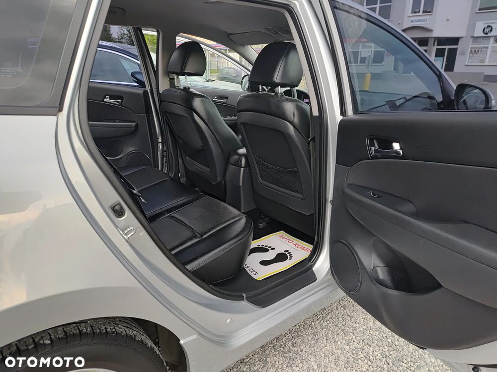 Hyundai i30 1.6 CRDi Blue Style - 23