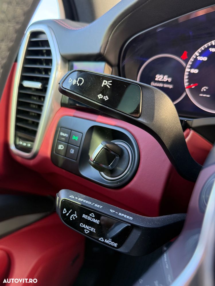 Porsche Cayenne Tiptronic S Platinum Edition - 18