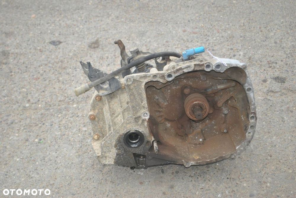 SKRZYNIA BIEGÓW MANUALNA 5-B RENAULT CLIO III 1.2 JH3176 - 1