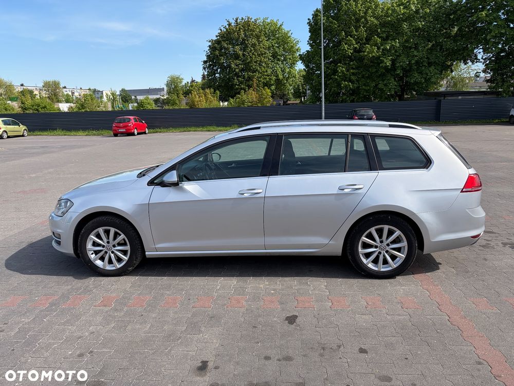 Volkswagen Golf 1.6 TDI DPF Highline - 19