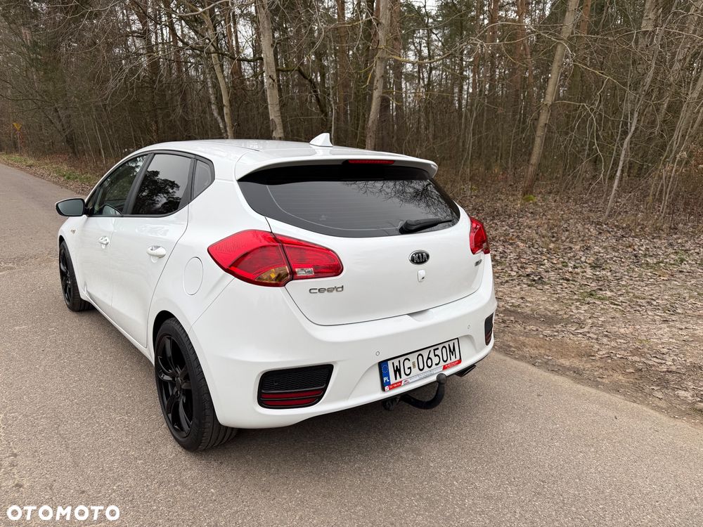 Kia Ceed - 7