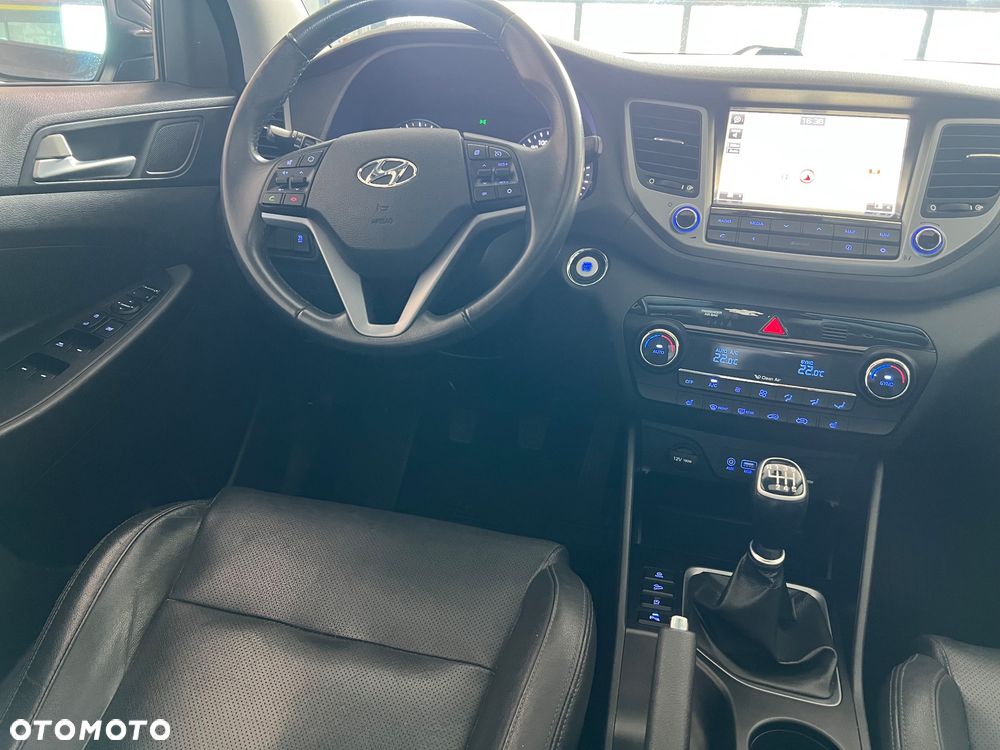 Hyundai Tucson blue 1.7 CRDi 2WD Style - 18