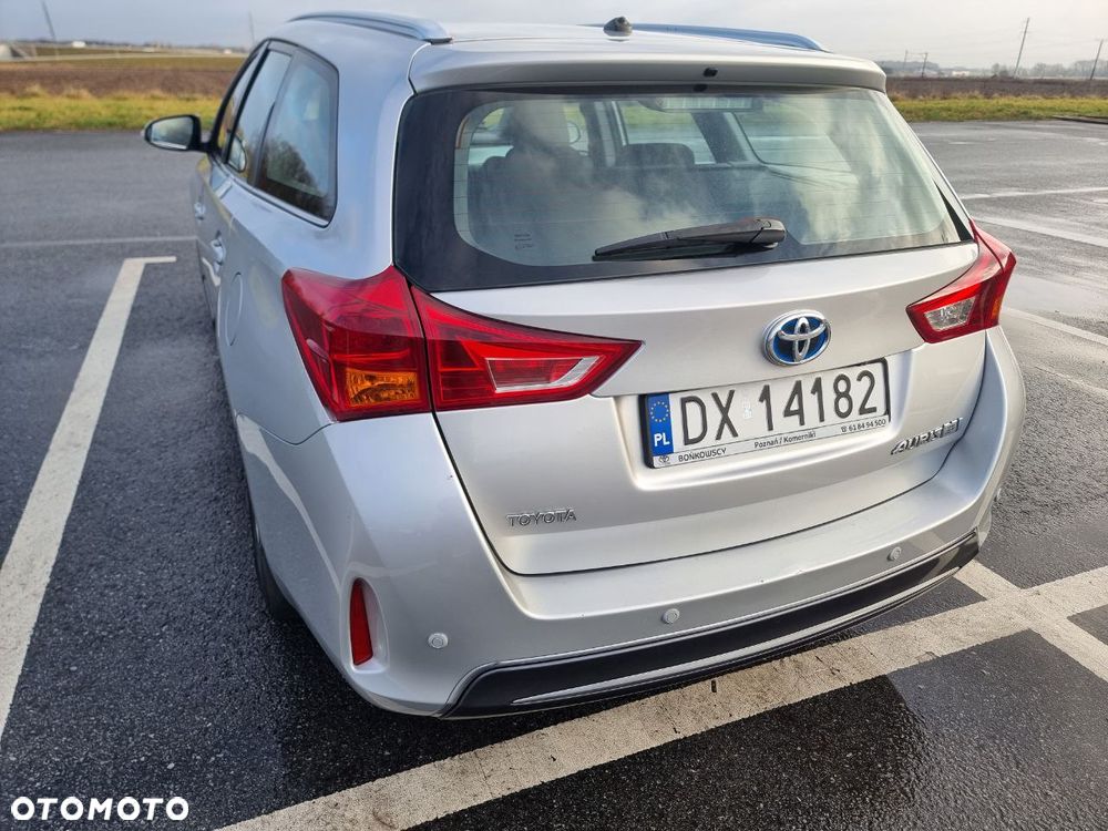 Toyota Auris 1.8 HSD Luna - 4