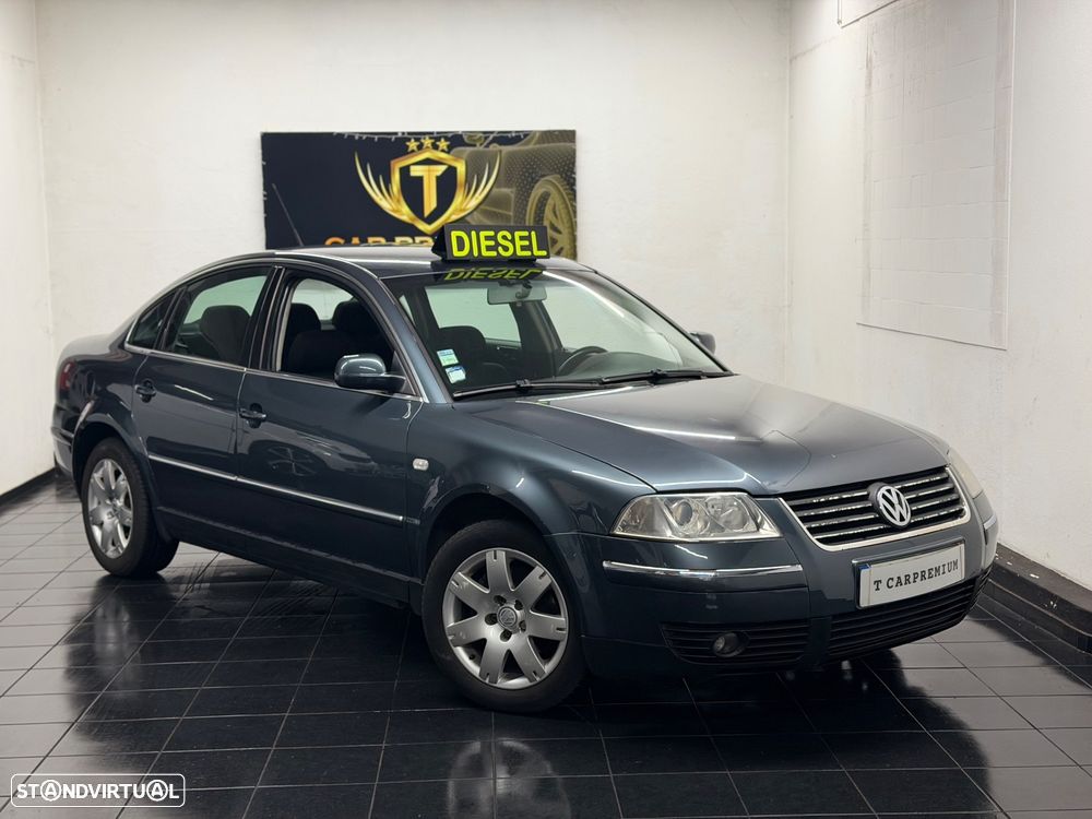 VW Passat 1.9 TDi Highline - 3