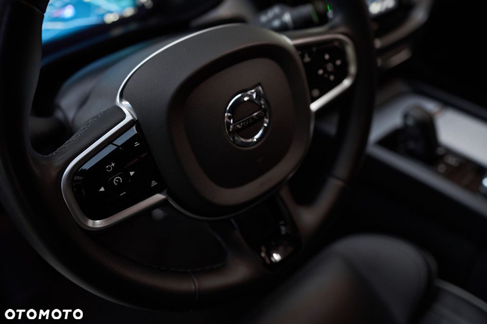 Volvo XC 60 B4 D R-Design - 18