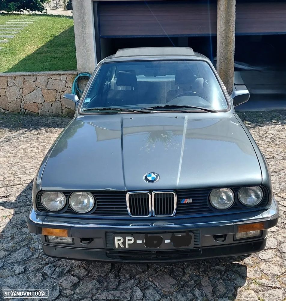 BMW 320 i Coupe - 1