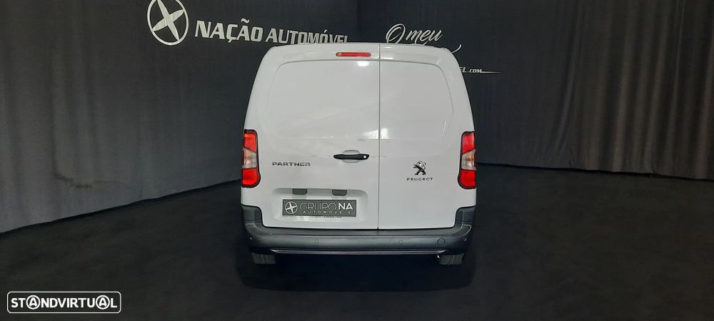 Peugeot Partner Longa 1.5 BlueHDi 100cv 6 vel. 3 lug. 5 portas - 11